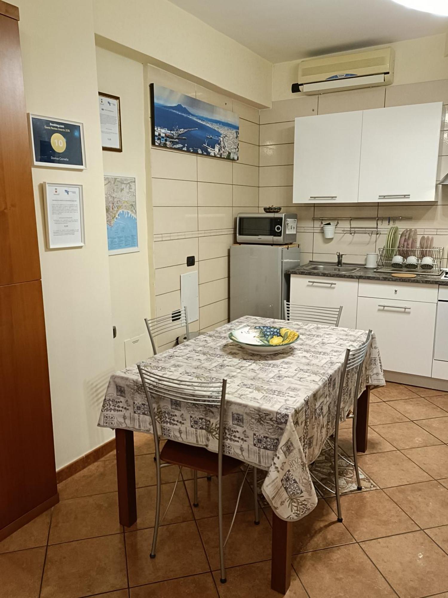 Domus Cornelia Lejlighed Napoli Værelse billede
